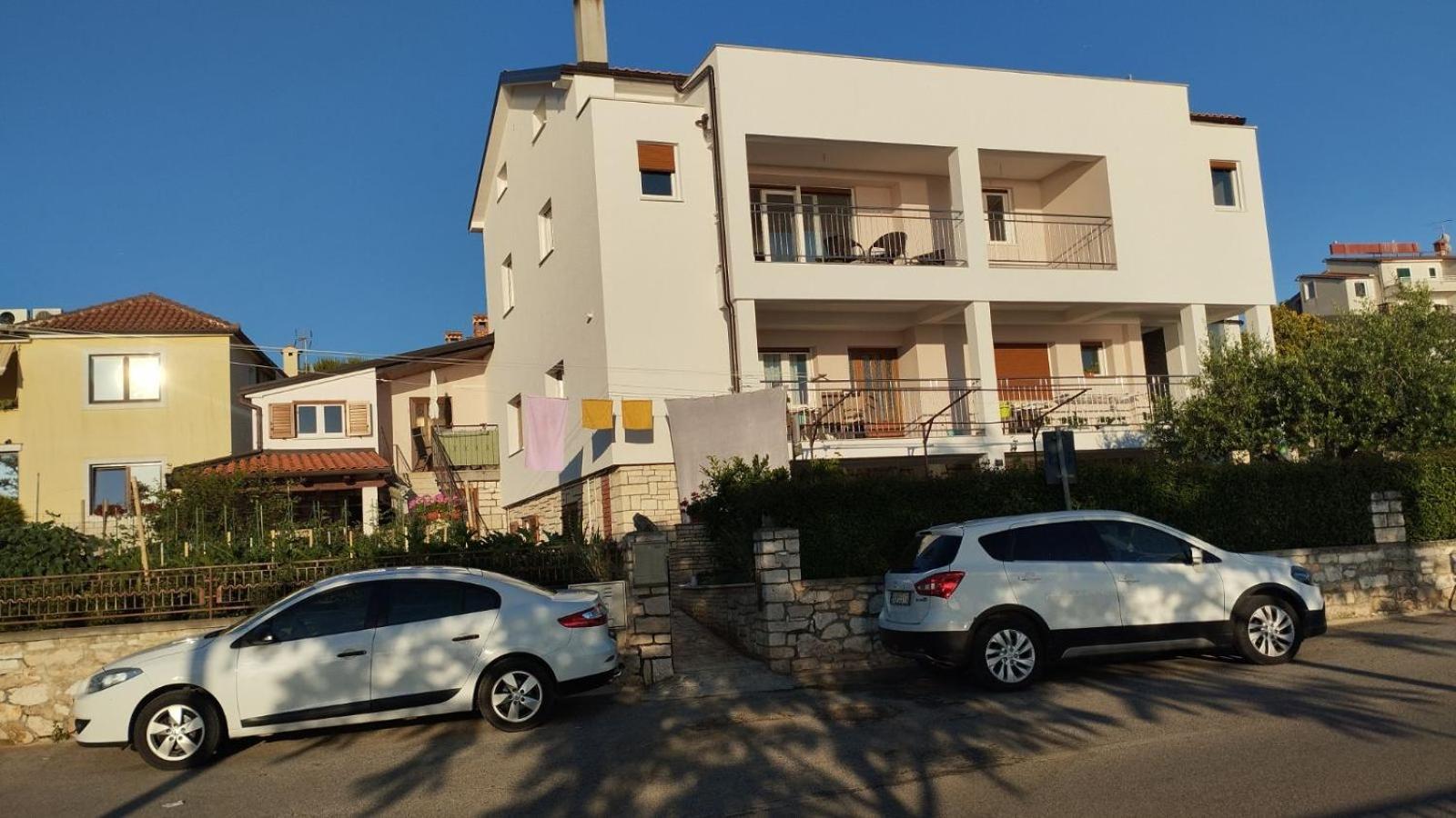 Alida Apartments & Room Near The Sea Ровинь Экстерьер фото
