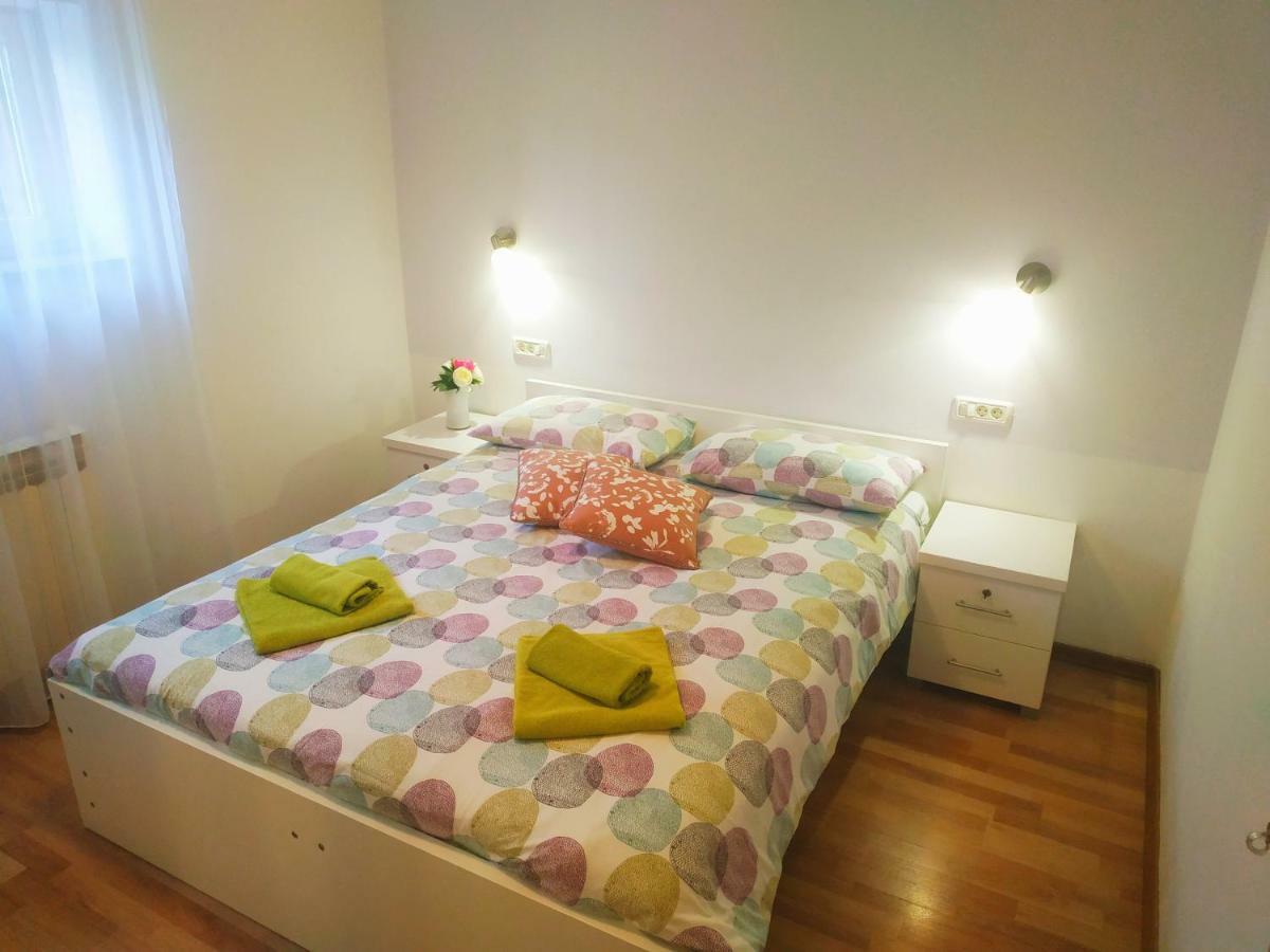 Alida Apartments & Room Near The Sea Ровинь Экстерьер фото